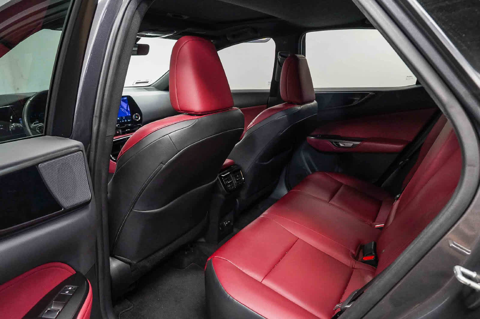Used 2025 Lexus NX 250 FWD w/ Cold Area Package image 19