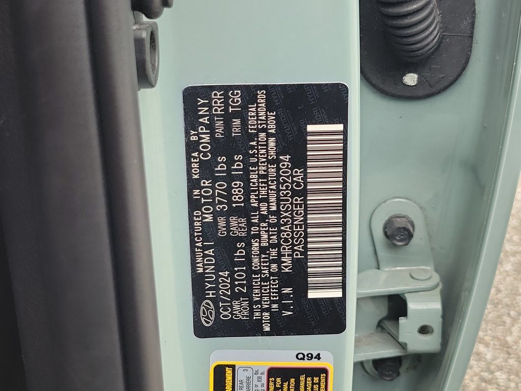 Used 2025 Hyundai Venue SEL FWD image 32