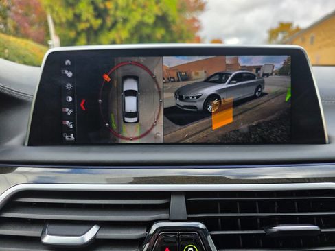 Used 2019 BMW 750i xDrive w/ Executive Package image 38