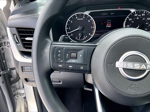 Used 2024 Nissan Rogue SV AWD/4WD image 23