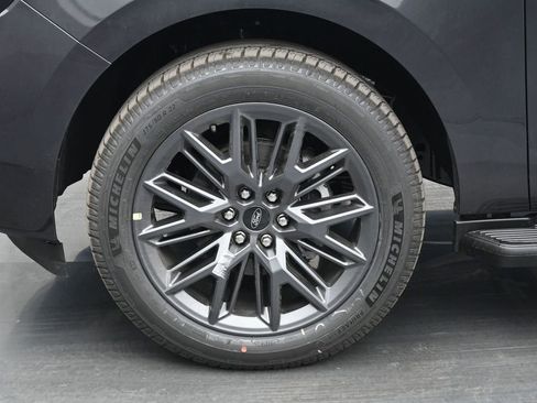 New 2026 Ford Expedition Max Platinum AWD/4WD image 25