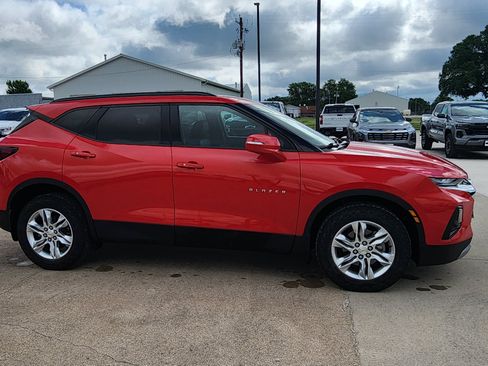 Used 2020 Chevrolet Blazer LT w/ Sound & Technology Package AWD/4WD image 4