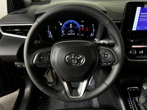Used 2026 Toyota Corolla SE FWD image 14