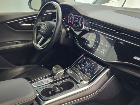 Used 2023 Audi Q8 Premium Plus image 29