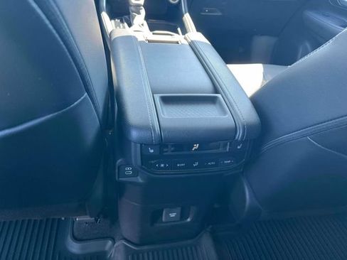 Certified 2024 Toyota Grand Highlander AWD image 25