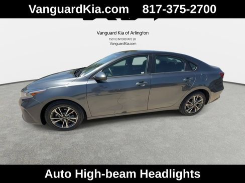 Used 2024 Kia Forte LXS FWD image 5