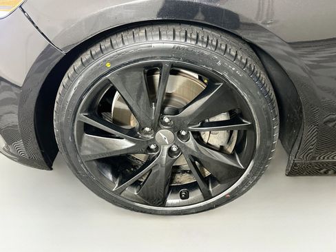 Used 2022 Genesis G70 3.3T w/ Sport Advanced Package RWD image 11