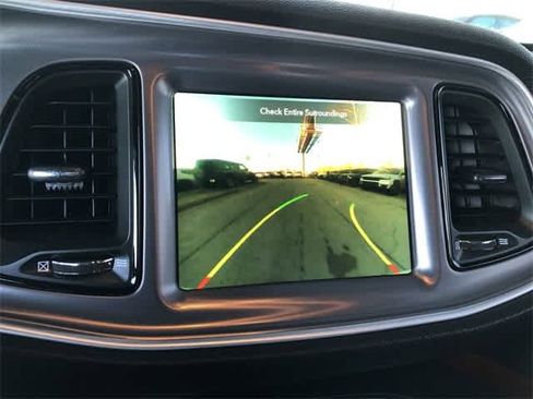 Used 2021 Dodge Challenger SXT w/ Driver Convenience Group image 16