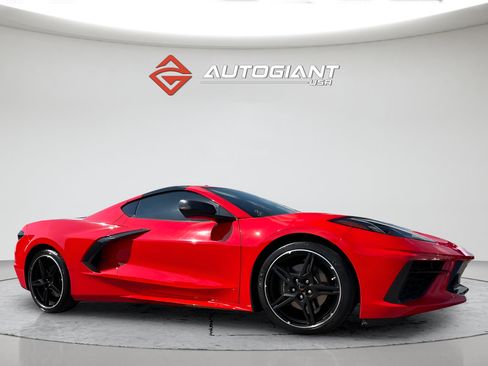 Used 2020 Chevrolet Corvette Stingray Premium Cpe w/ 3LT Preferred Equipment Group RWD image 11