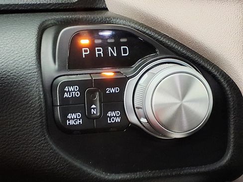 Used 2020 RAM 1500 Laramie AWD/4WD image 23