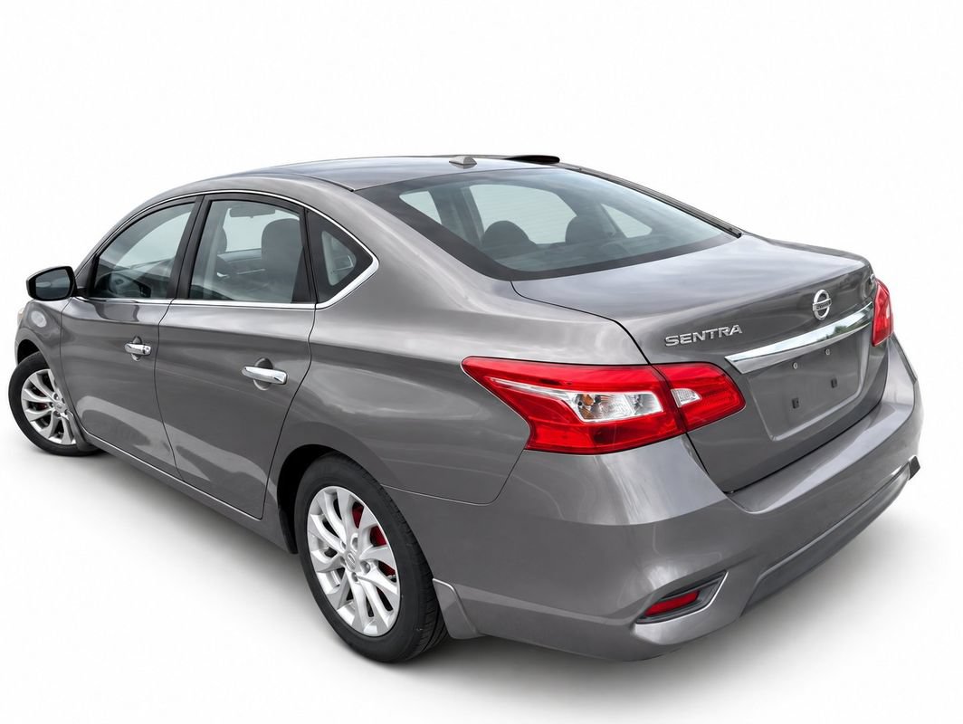 Used 2016 Nissan Sentra SV w/ Style Package FWD image 3