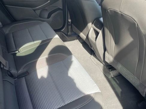 Used 2025 Chevrolet Trax LT image 8