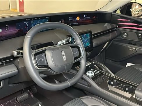 New 2026 Lincoln Nautilus Reserve image 15