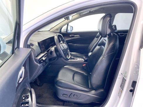 Certified 2026 Kia Sportage EX FWD image 16