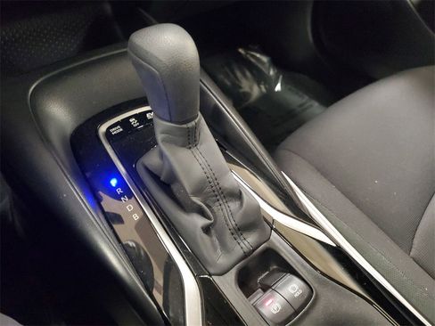 Used 2022 Toyota Corolla LE image 28