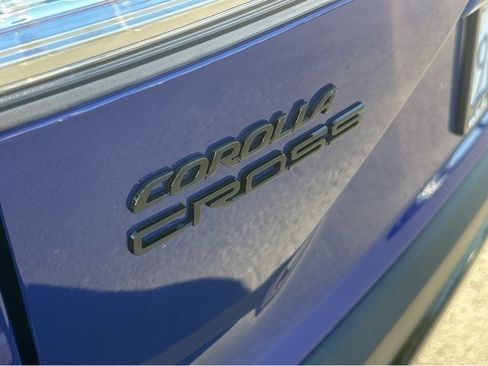 Used 2024 Toyota Corolla Cross SE image 42