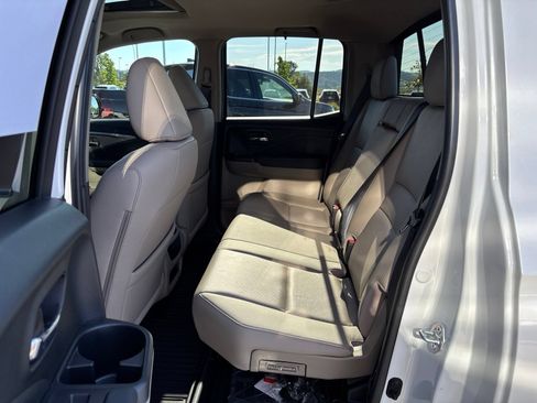 Used 2023 Honda Ridgeline RTL-E image 12
