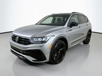 Used 2024 Volkswagen Tiguan SE R-Line