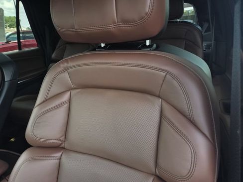 New 2026 Lincoln Navigator Reserve AWD/4WD image 13