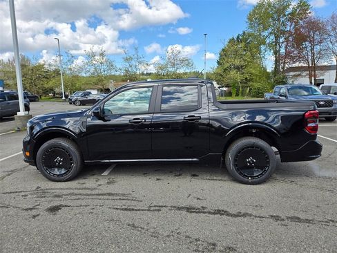 New 2025 Ford Maverick Lobo image 8