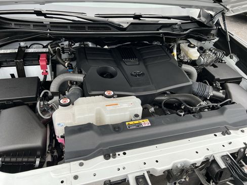 Used 2024 Toyota Tundra SR RWD image 33