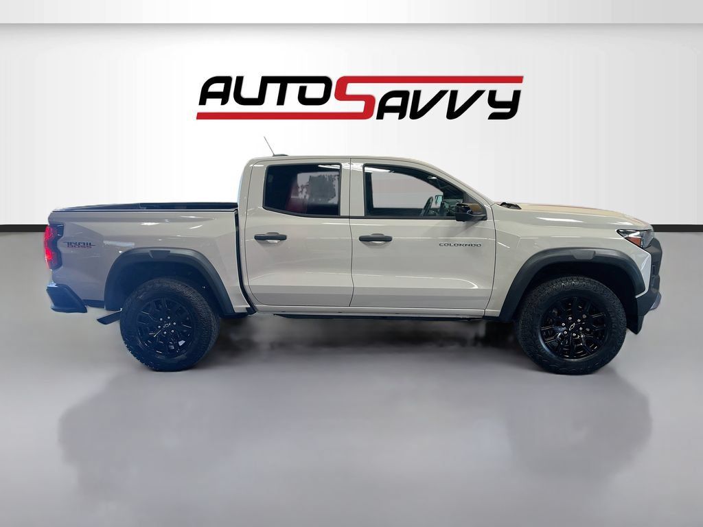 Used 2026 Chevrolet Colorado Trail Boss AWD/4WD image 8