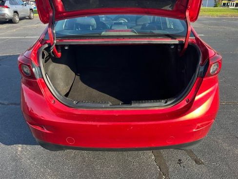 Used 2015 MAZDA MAZDA3 i Touring w/ Technology Package FWD image 28