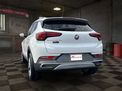 Certified 2023 Buick Encore GX Essence w/ Experience Buick Package image 5