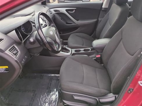 Used 2015 Hyundai Elantra SE w/ Option Group 03 image 8