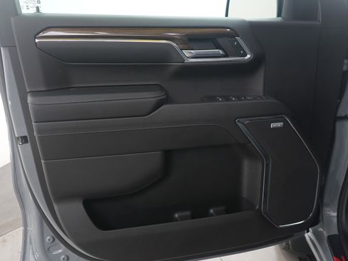 Used 2024 Chevrolet Silverado 1500 LT Trail Boss w/ LT Trail Boss Premium Package image 21