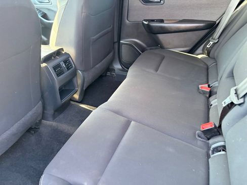 Used 2023 Nissan Rogue S FWD image 16