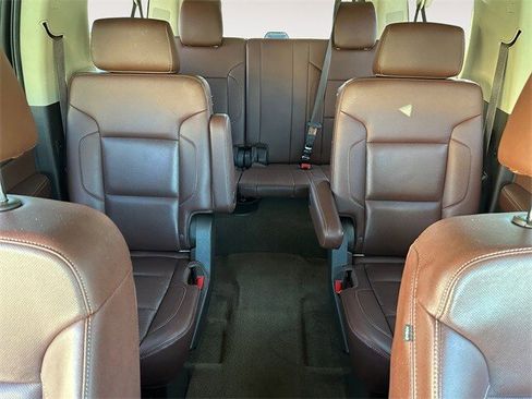 Used 2017 Chevrolet Suburban Premier image 13