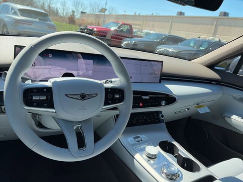 New 2026 Genesis GV70 2.5T Advanced image 16