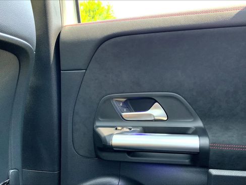 Certified 2025 Mercedes-Benz GLA 250 4MATIC image 23