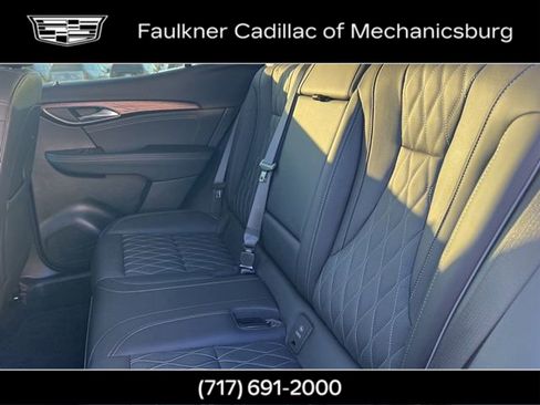 Used 2023 Buick Envision Avenir image 15