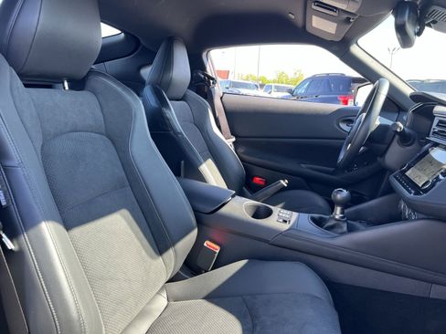 Used 2024 Nissan Z Performance w/ Floor Mat Package RWD image 32