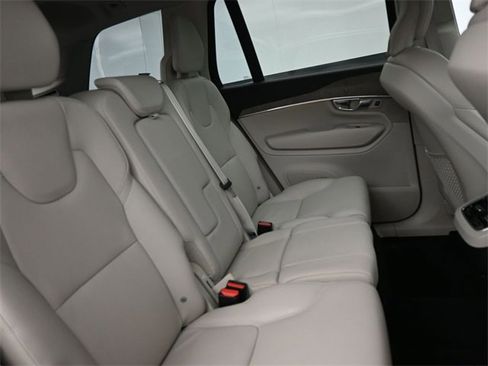 Used 2023 Volvo XC90 B6 Plus w/ Protection Package image 33