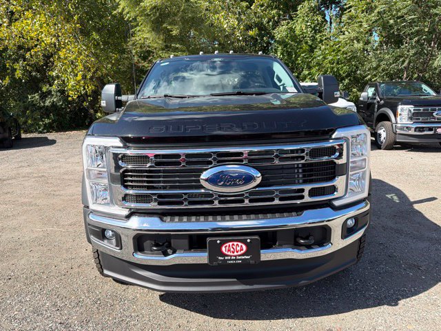 New 2026 Ford F600 4x4 Regular Cab Super Duty w/ XL Chrome Package image 2