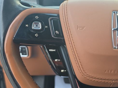 Used 2020 Lincoln Aviator Black Label w/ Dynamic Handling Package AWD/4WD image 12
