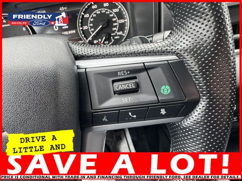 Used 2024 Mitsubishi Outlander SE image 24