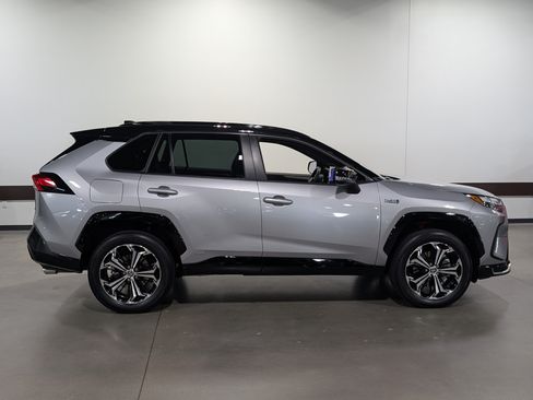 Used 2024 Toyota RAV4 XSE w/ Weather Package AWD/4WD image 2