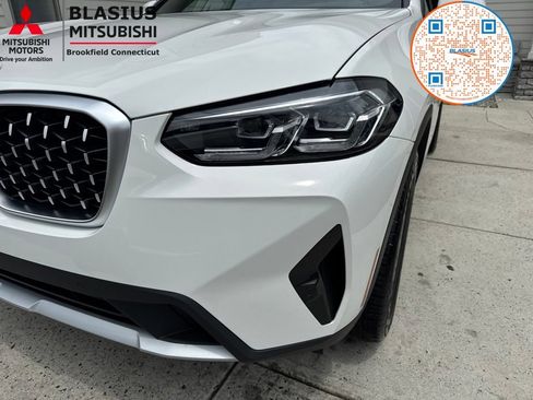 Used 2025 BMW X4 xDrive30i AWD/4WD image 22