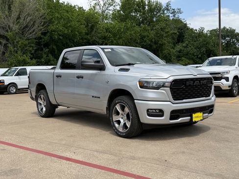 New 2026 RAM 1500 Express image 2