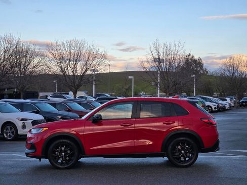 Used 2023 Honda HR-V Sport image 7