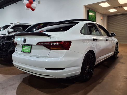 Used 2019 Volkswagen Jetta SE FWD image 6