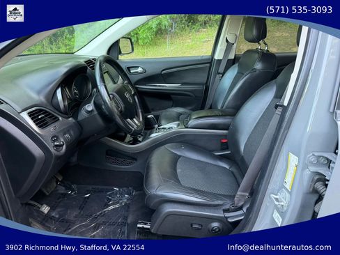Used 2019 Dodge Journey Crossroad AWD/4WD image 16