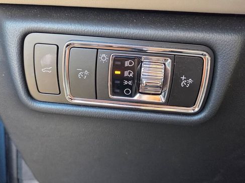 Used 2025 Lincoln Aviator Reserve w/ Illumination Package RWD image 28