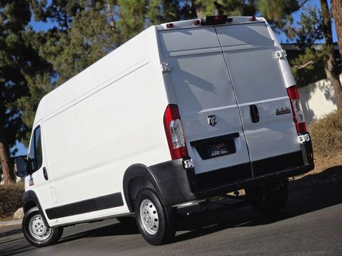 Used 2016 RAM ProMaster 2500 FWD image 2