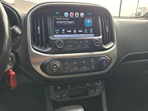 Used 2017 GMC Canyon SLT w/ Driver Alert Package image 5