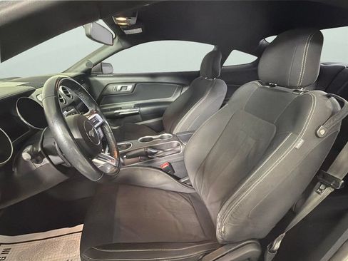 Used 2020 Ford Mustang Coupe RWD image 17